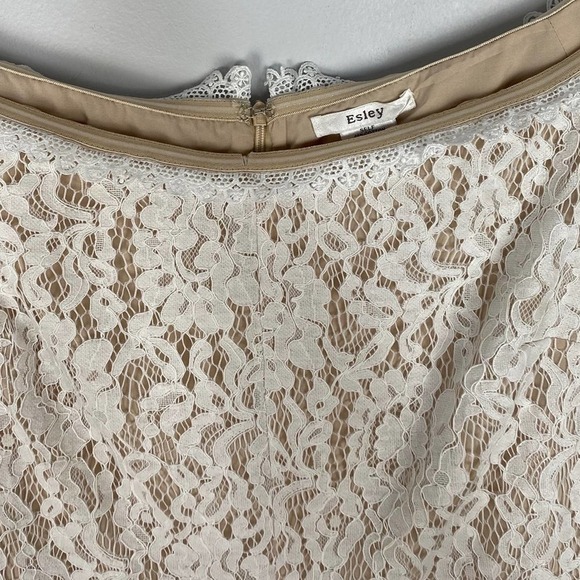 ESLEY White Lace Off Shoulder Dress Size Small - Picture 5 of 7